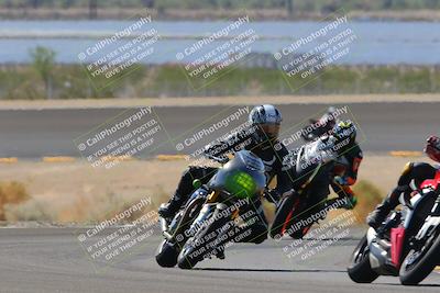 media/Oct-08-2022-SoCal Trackdays (Sat) [[1fc3beec89]]/Turn 14 (1050am)/